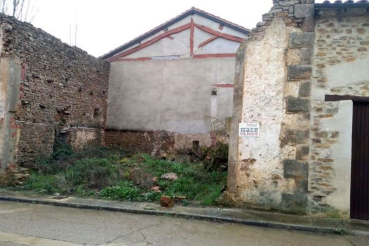 Terreno en venta en Pomar de Valdivia, Palencia photo 1