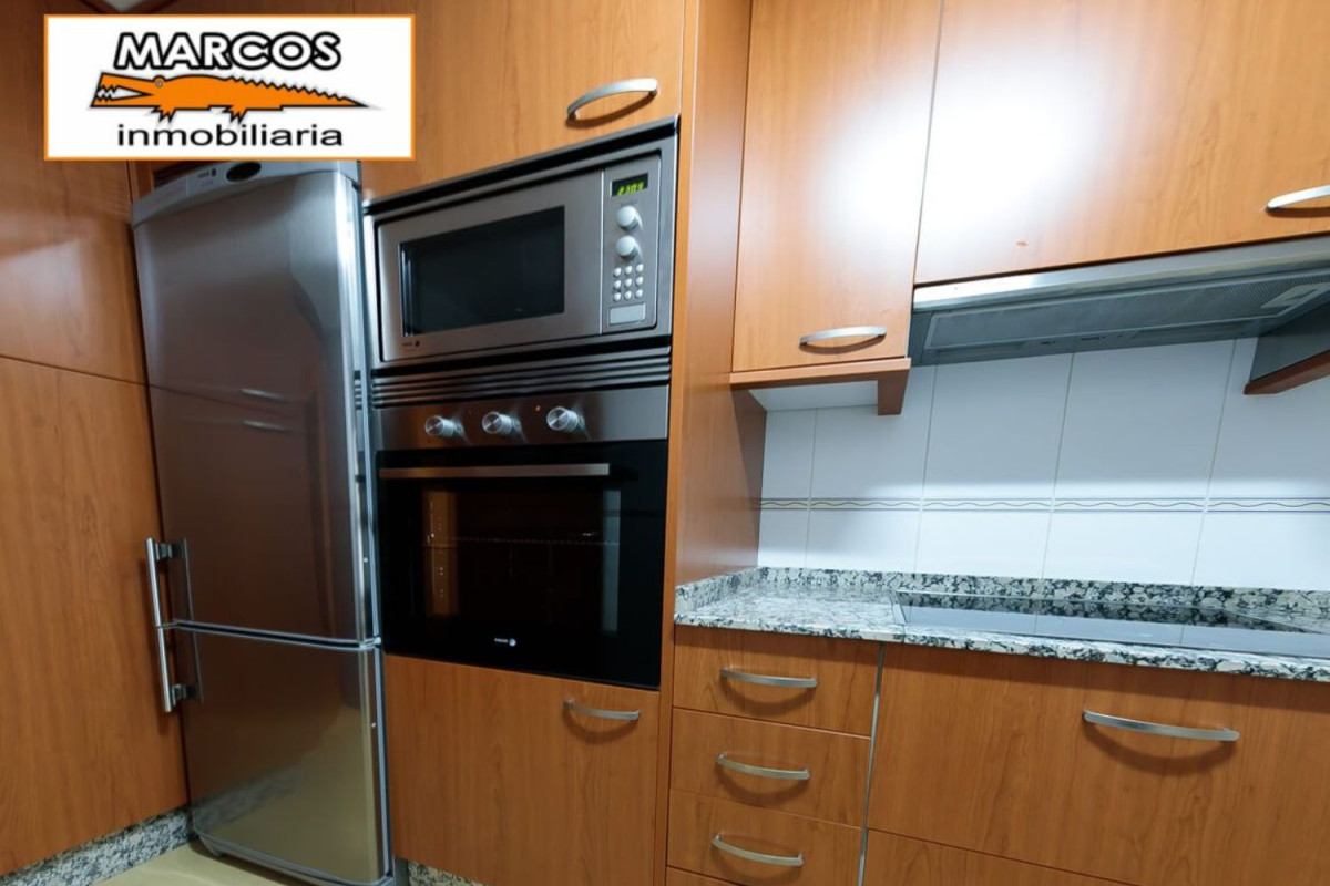 Sale of apartment in Calle Ignacio Grobas, Vigo
 photo 3