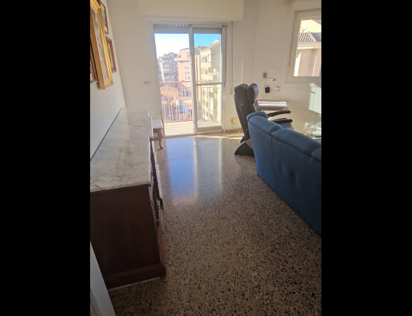 Piso en venta en Calle de la Comanda de Fadrell, Castellón de la Plana / Castello de la Plana thumbnail 1
