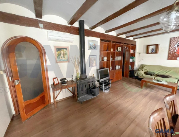 Chalet adosado en venta en  Centro - El Castillo , Sagunto/Sagunt photo 2