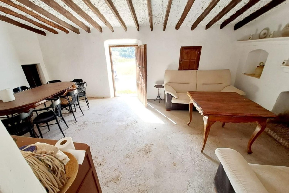 Propiedades en venta y alquiler en España photo 2