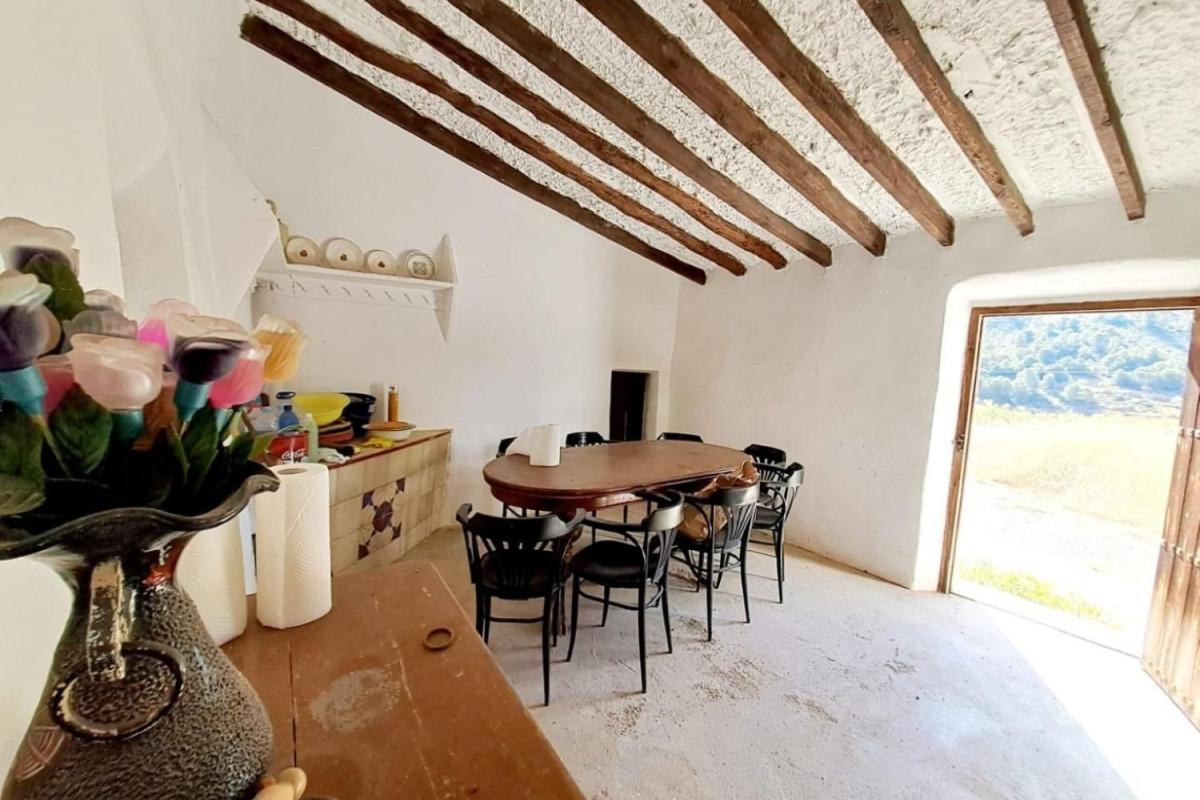 Propiedades en venta y alquiler en España photo 3