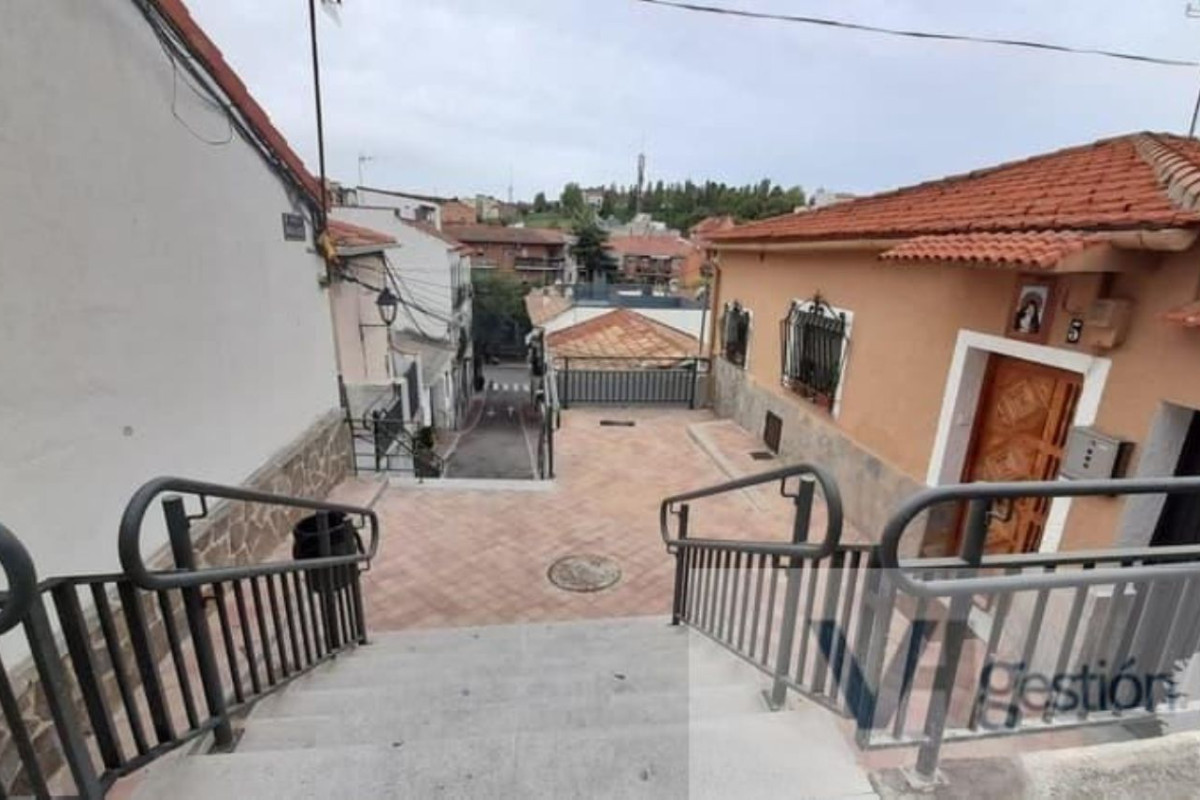 Venta de chalet independiente en Calle Mirasol, Arganda
photo 2