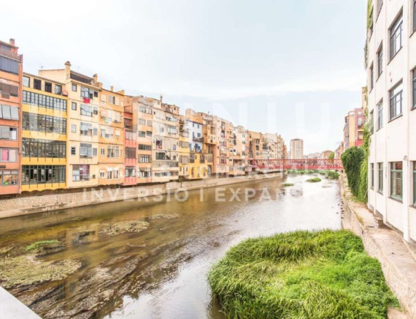 Local en venta en Barri Vell photo 1