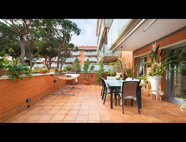 Piso en venta en Gavà Mar , Gavà photo 2