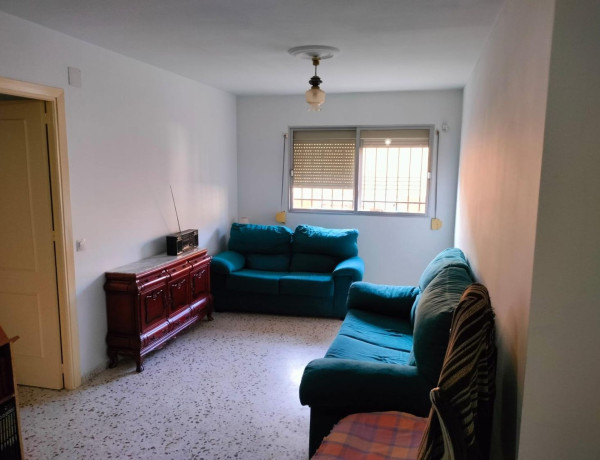Bajo en venta en , Camas photo 2