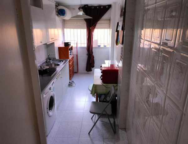 Bajo en venta en , Camas photo 4