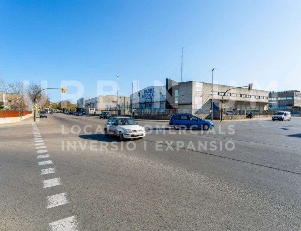 Nave en venta en Sant Narcís photo 1