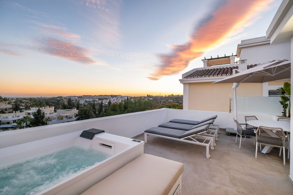 Sprzedaż szeregowego domku w Nowa Andaluzja , Marbella photo 1