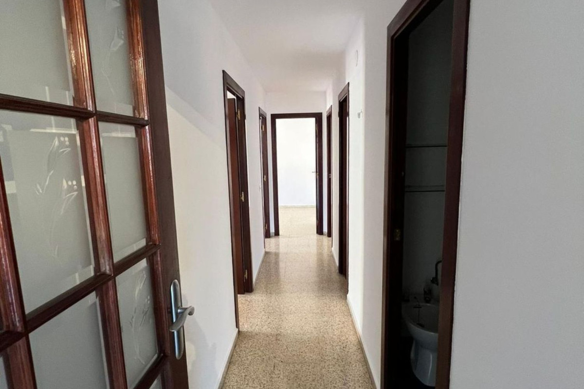 Venta de piso en RAIMON D ABADAL, Vic
 photo 5