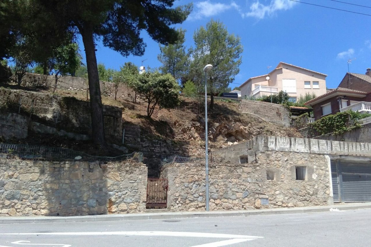 Działka na sprzedaż w Corbera de Llobregat, Barcelona photo 2
