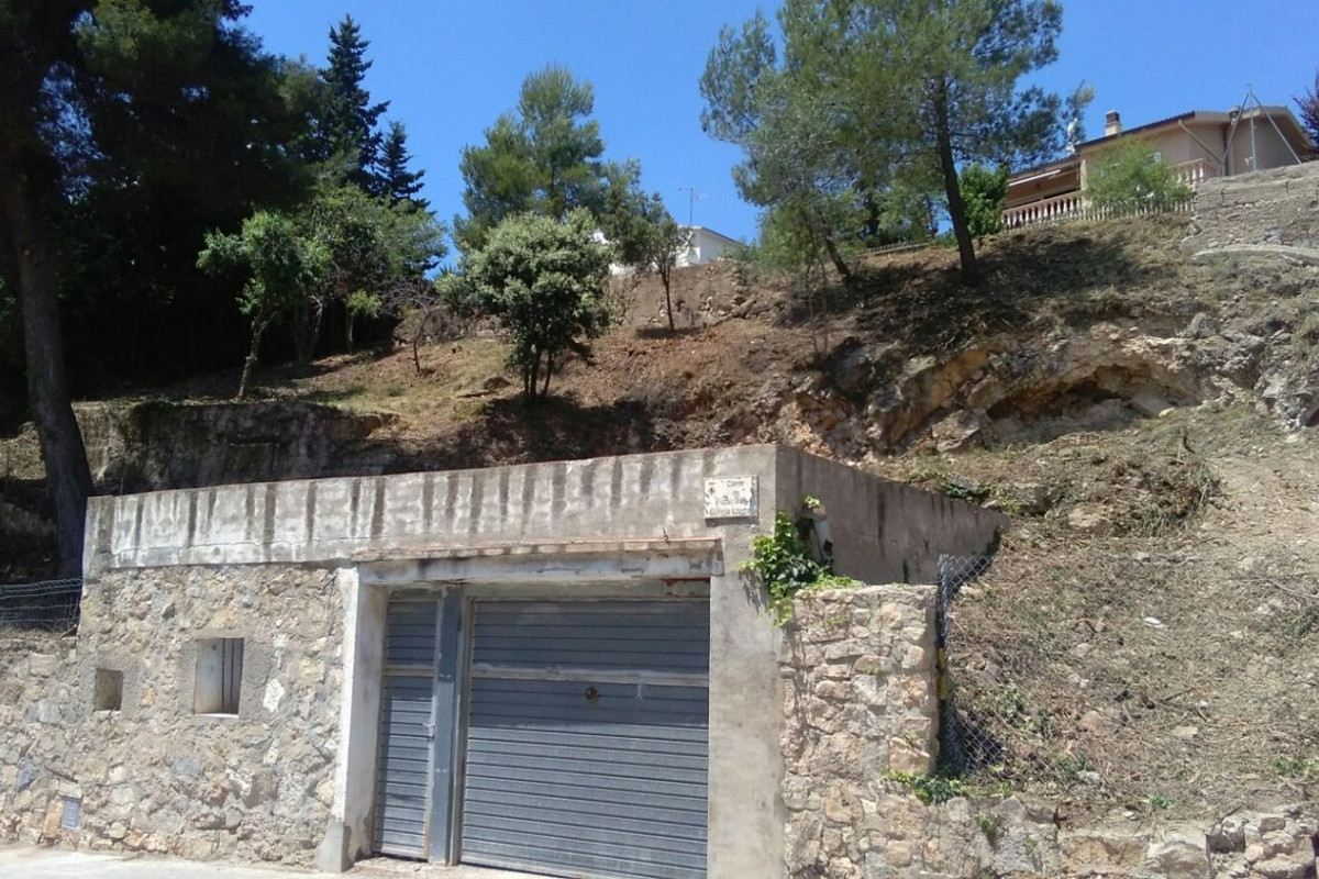 Działka na sprzedaż w Corbera de Llobregat, Barcelona photo 3
