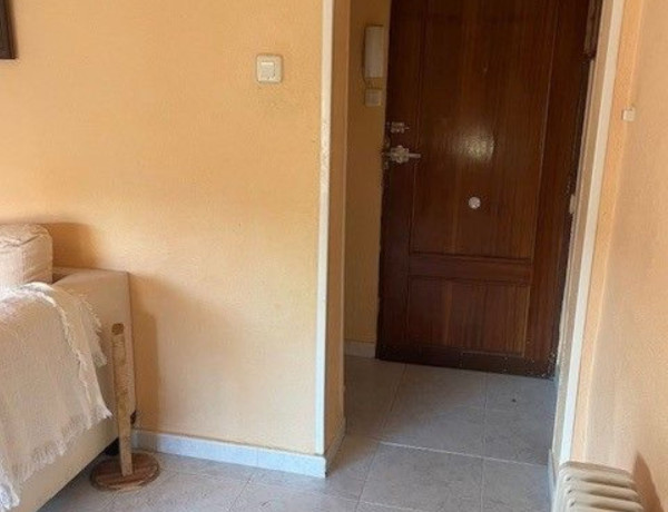 Piso en venta en Calle Antón, Ciudad Real thumbnail 2
