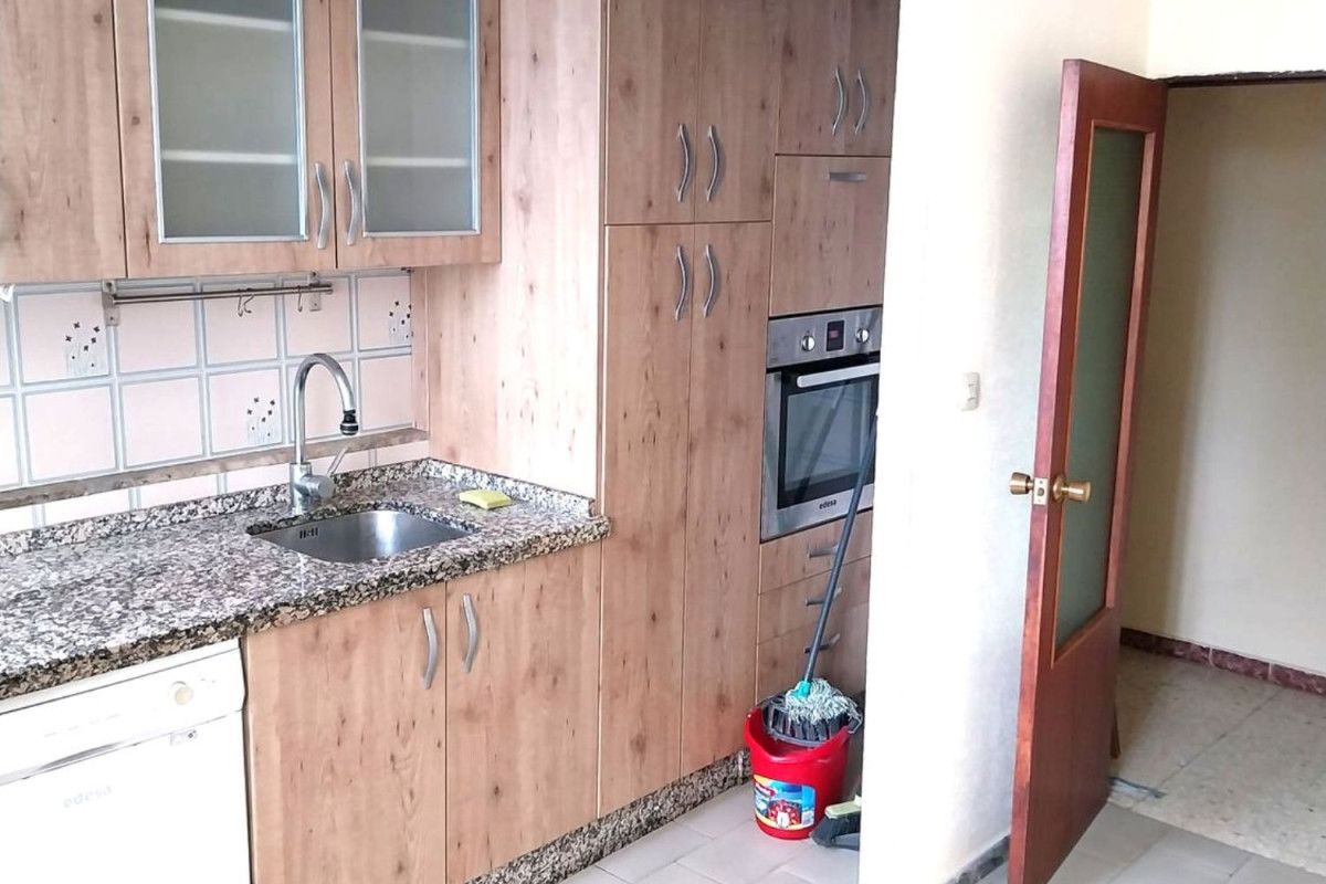 Sale of apartment in Santiago - Coronation, Jerez de la Frontera
 photo 3