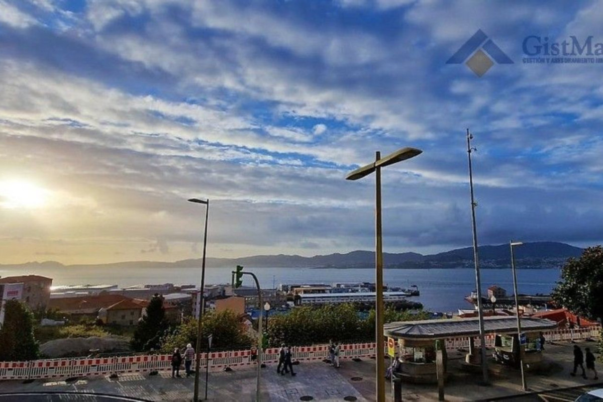 Sale of apartment in Paseo de Alfonso XII, 35, Vigo
photo 4