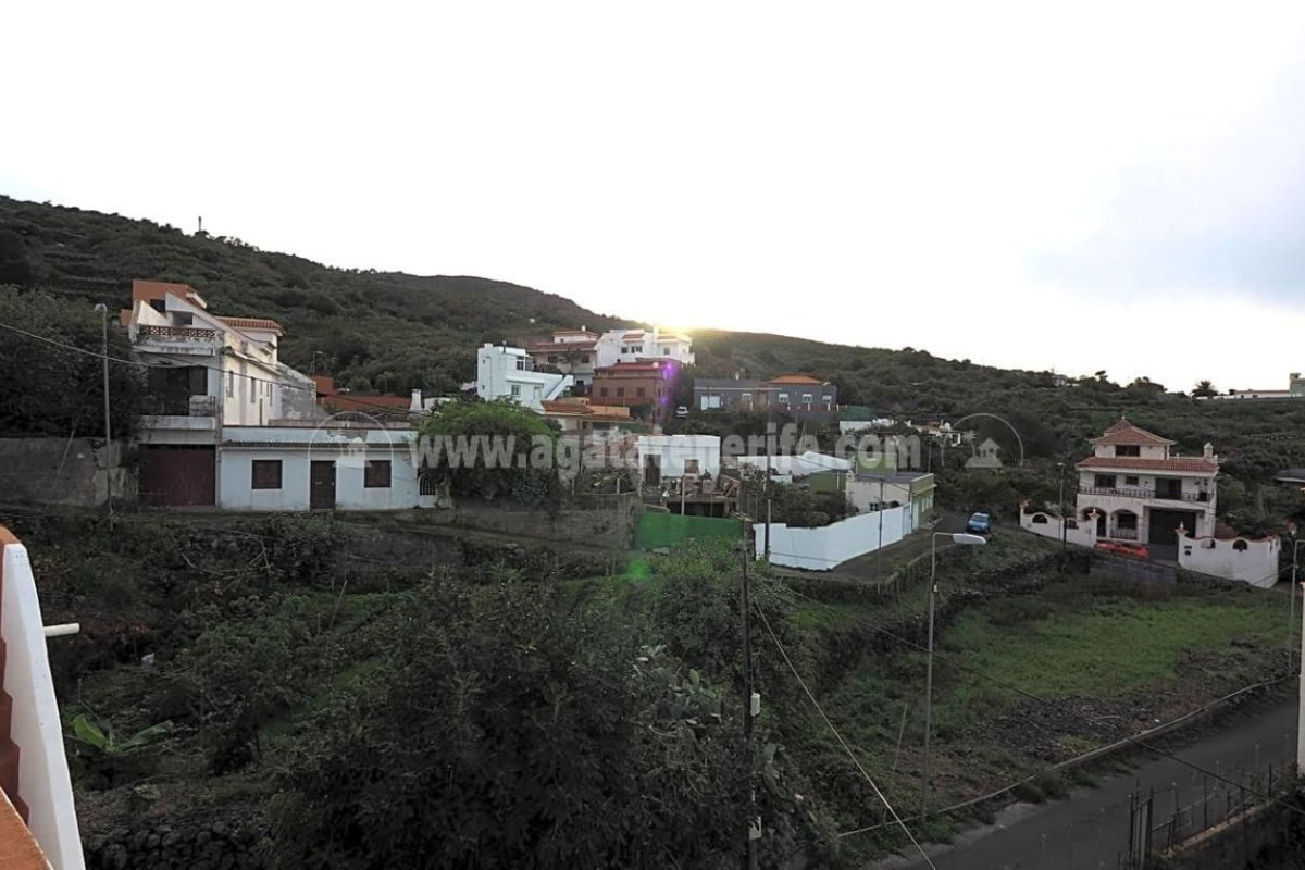 Sale of independent chalet in La Vega-El Amparo-Cueva del Viento, Icod de los Vinos
 photo 3