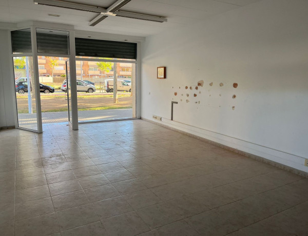 Local en venta en Malgrat de Mar photo 1