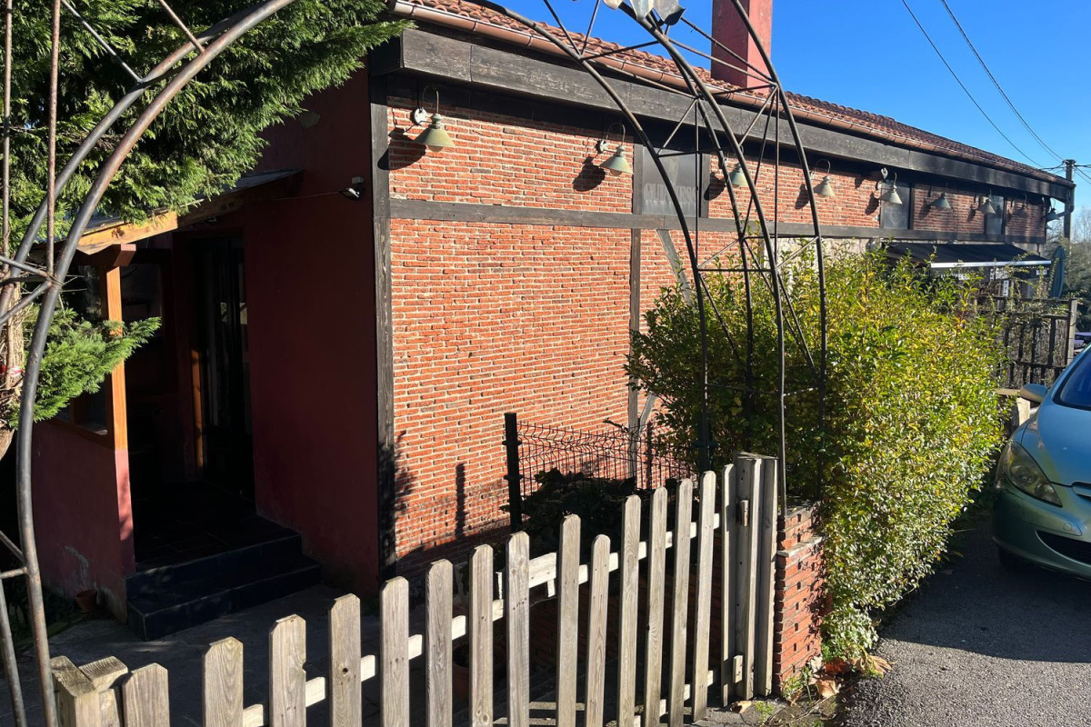Casa o chalet independiente en venta en Barrio Queveda, Viveda
photo 3