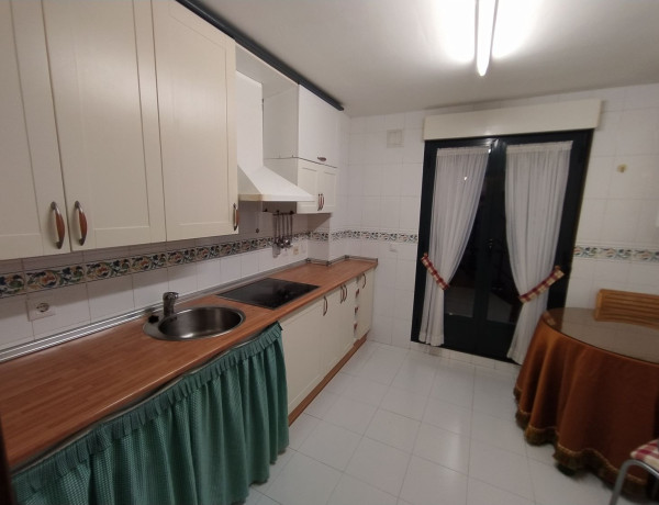 Продажа первого этажа в  Calle Rodríguez Hernández, Salamanca photo 1