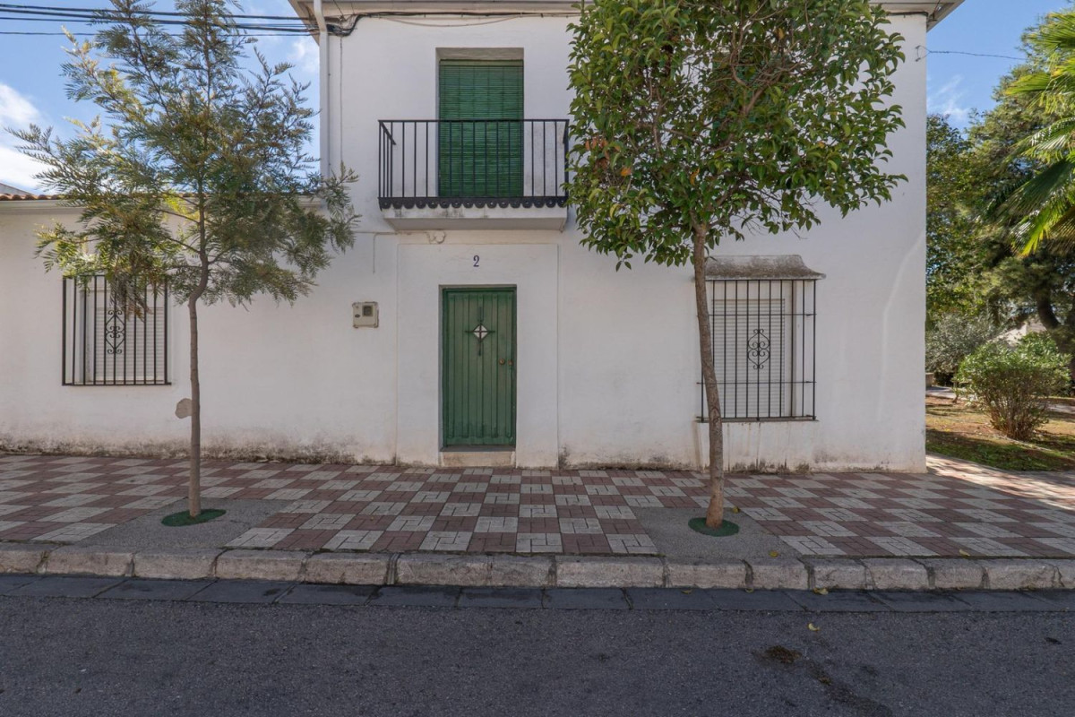 Casa o chalet independiente en venta en calle Azucena, 2 -6, Albolote
photo 2