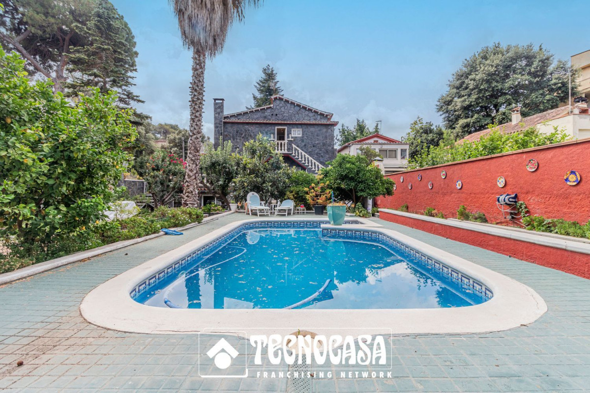 Venta de chalet independiente en Valldoreix, Sant Cugat del Vallès
 photo 2
