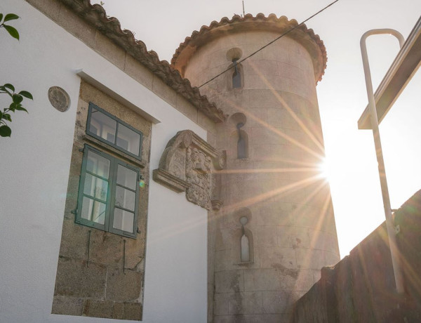 Chalet independiente en venta en  Calle Golfiño, 52, Oleiros photo 1