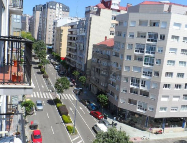 Apartment for sale in MANUEL DE CASTRO, 35, Vigo thumbnail 1