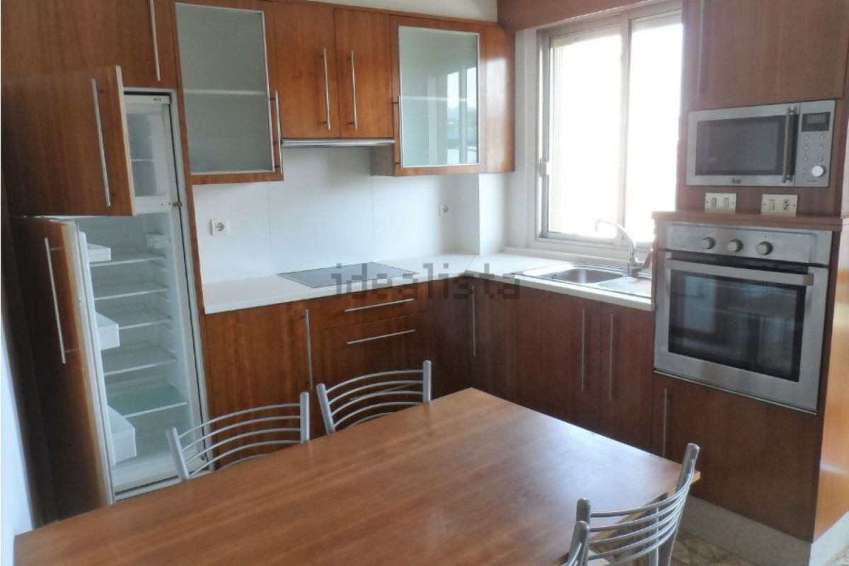 Sale of apartment in MANUEL DE CASTRO, 35, Vigo
photo 5