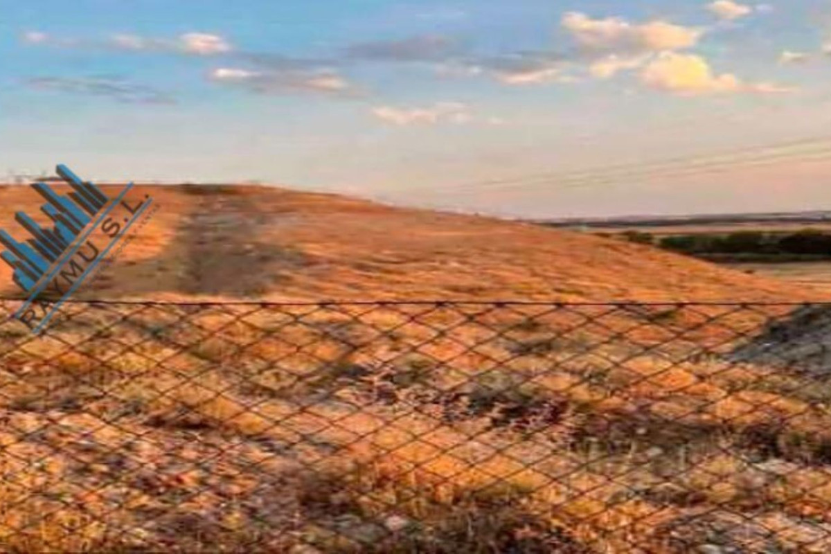 Участок земли на продажу в Паракуэльос-де-Харама, Мадрид photo 3