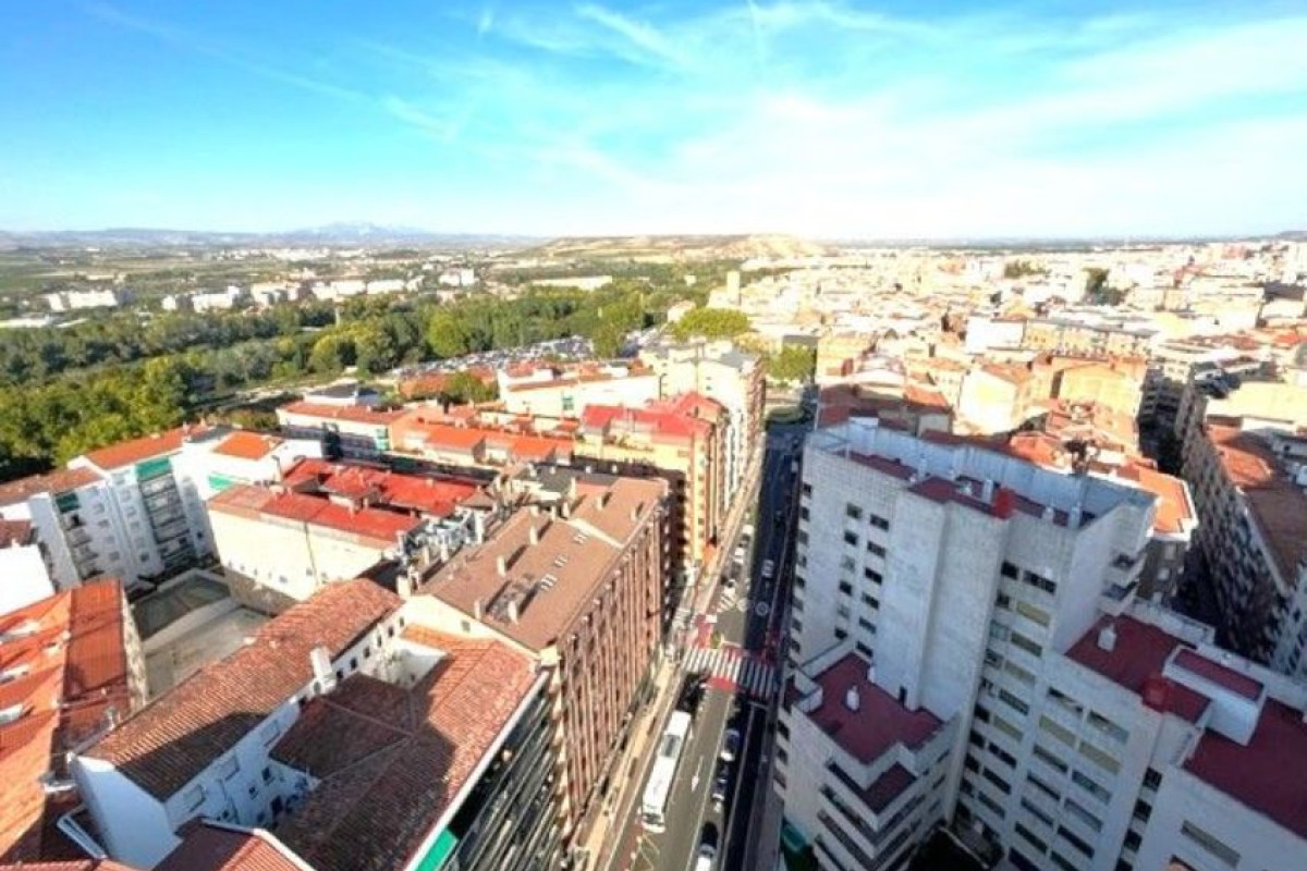 Venta de piso en Via Gran, Logroño
photo 1