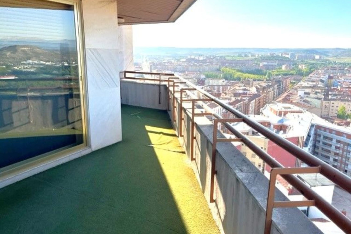 Venta de piso en Via Gran, Logroño
photo 4
