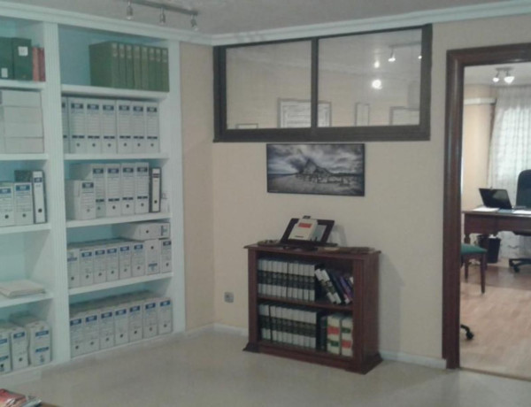 Piso en venta en Emilio Castellar, Algeciras photo 1