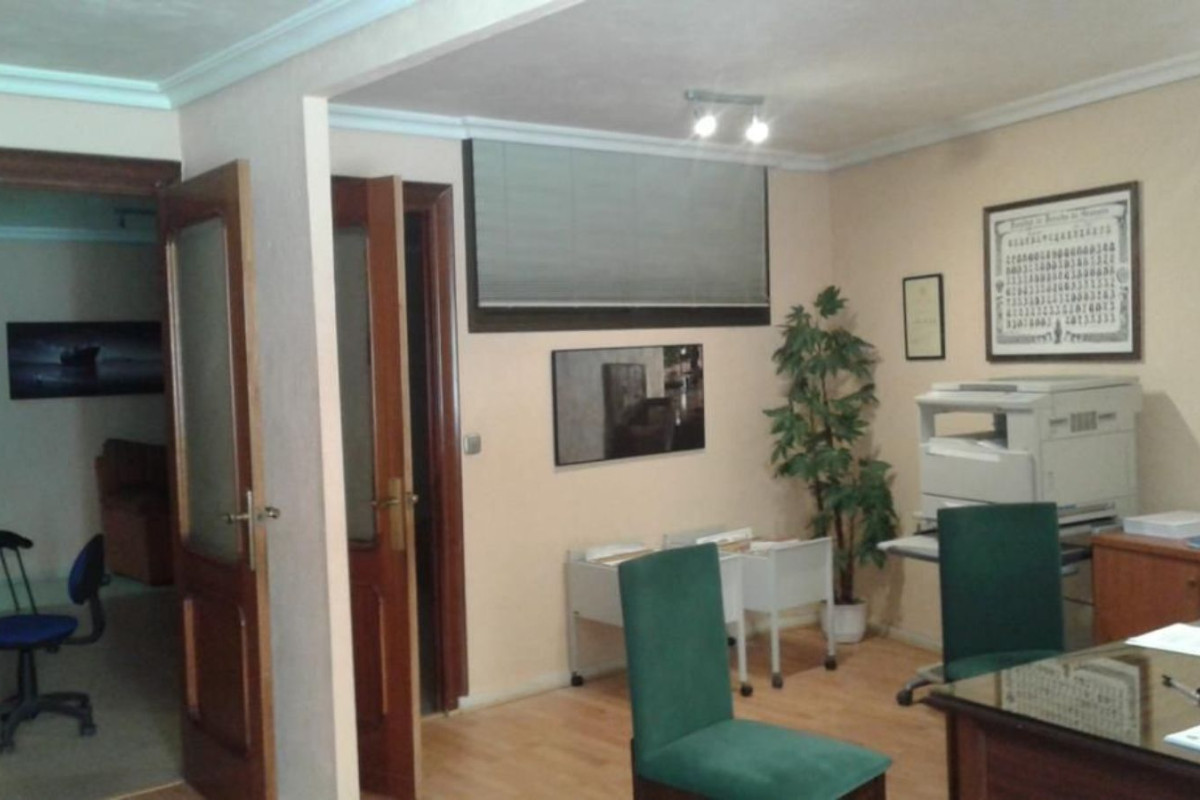Sale of apartment in Emilio Castellar, Algeciras
photo 2