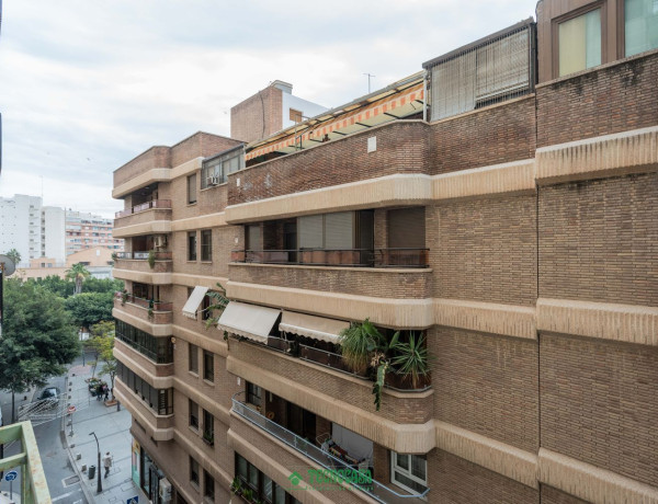 Piso en venta en Calle Rueda López, 19, Almería thumbnail 1