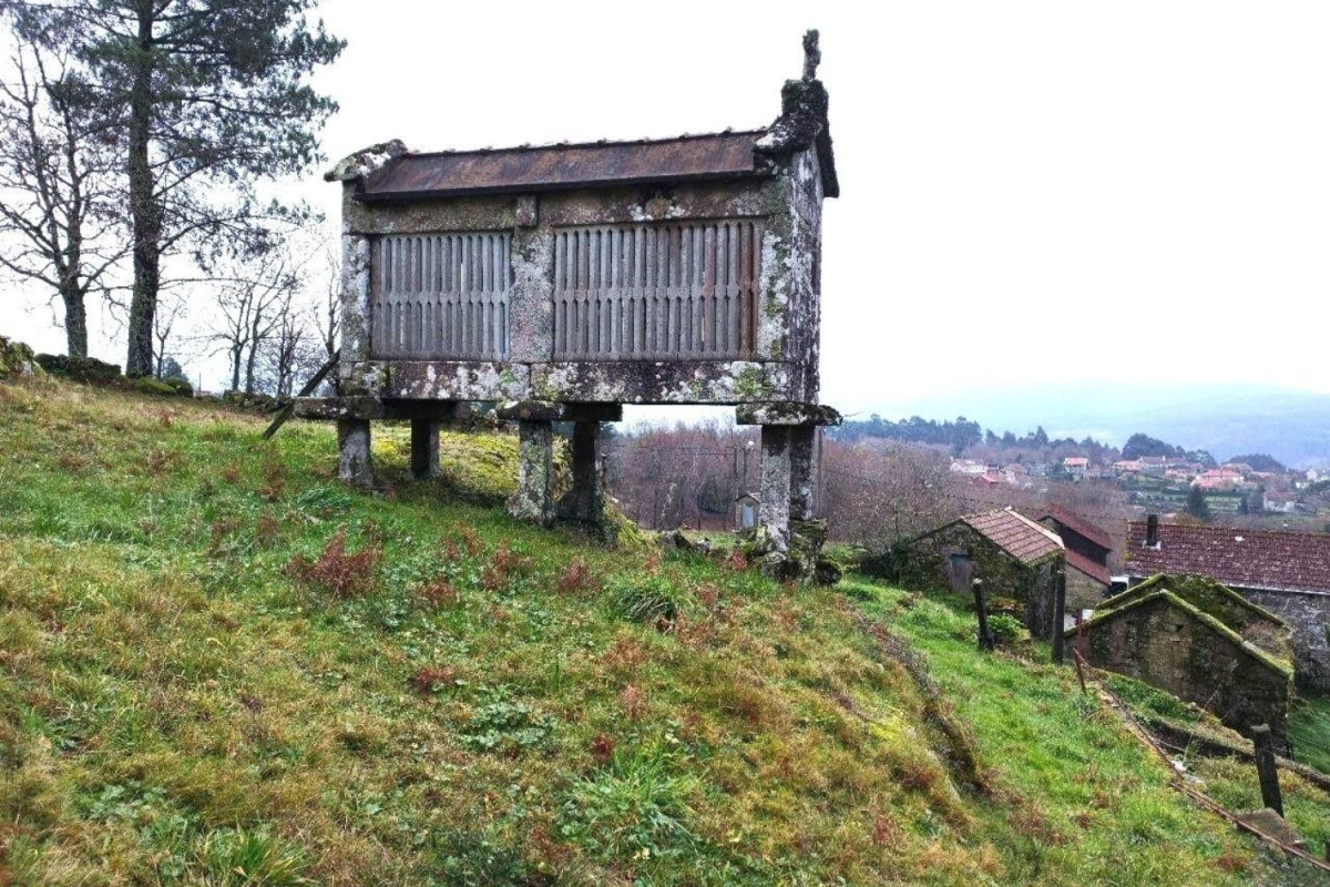 Casa o chalet independiente en venta en Anceu - Eirados, Ponte-Caldelas
 photo 2