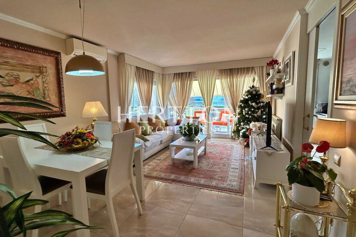 Sale of apartment in Avenida platja d'aro, Castell-Platja d'Aro
photo 2