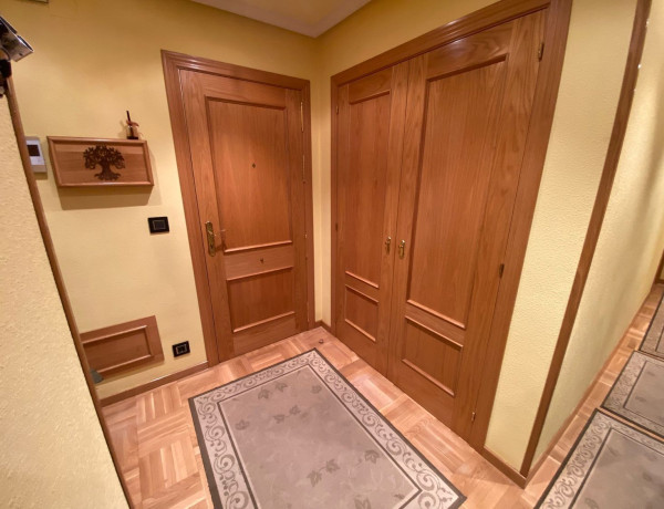 Продажа квартиры в  Calle Marqués de Berlanga, Burgos photo 4