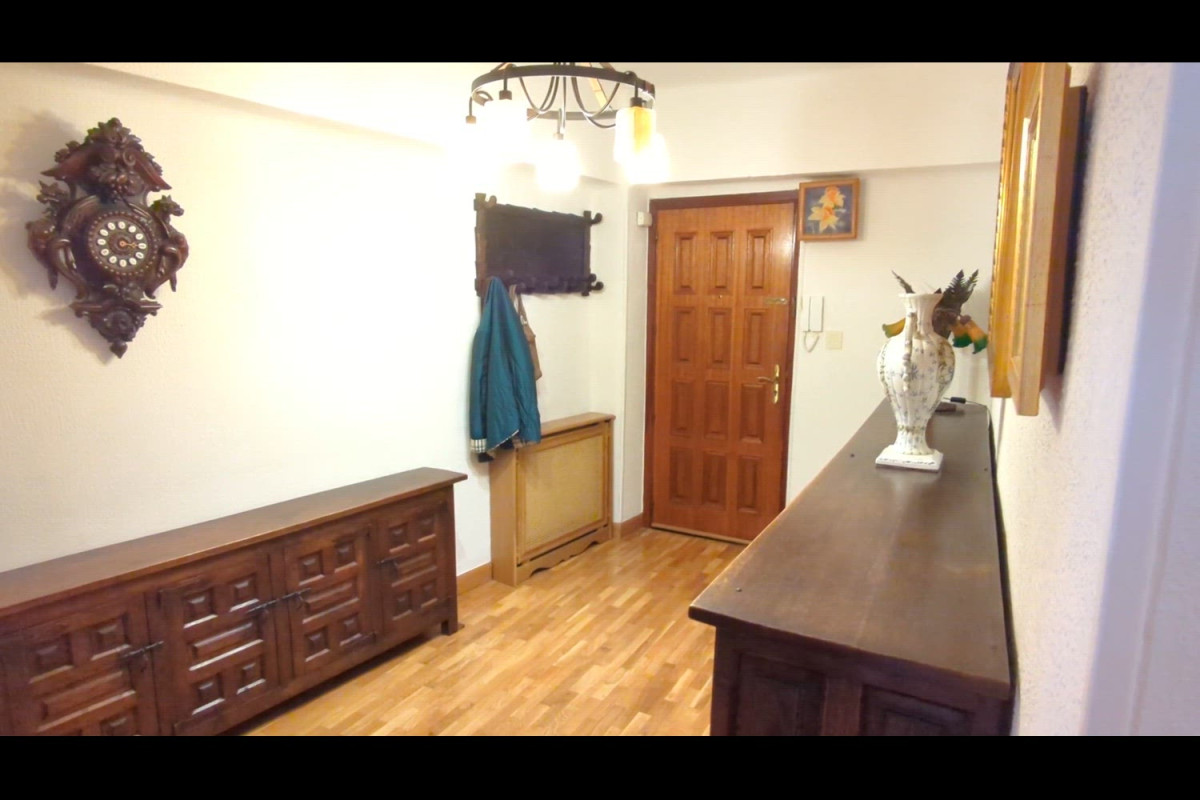 Piso en venta en calle San Veremundo, Эстелья
photo 2