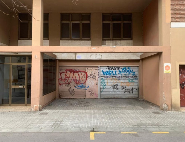 Продается гараж по адресу Gasómetre, 11 , Hospitalet de Llobregat photo 1