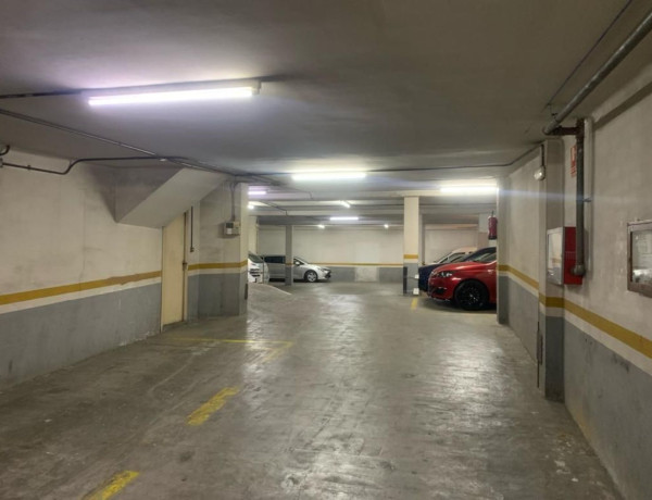 Продается гараж по адресу Gasómetre, 11 , Hospitalet de Llobregat thumbnail 1