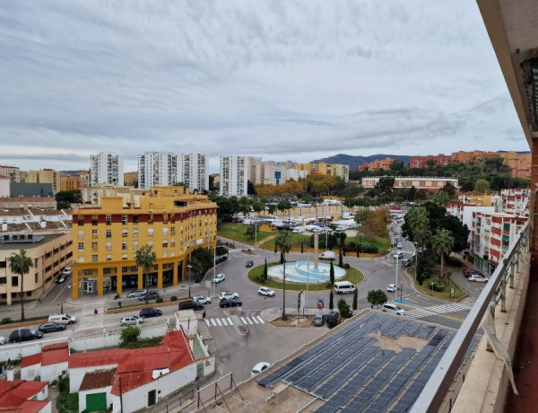Bajo en venta en San Bernabé , Algeciras photo 1