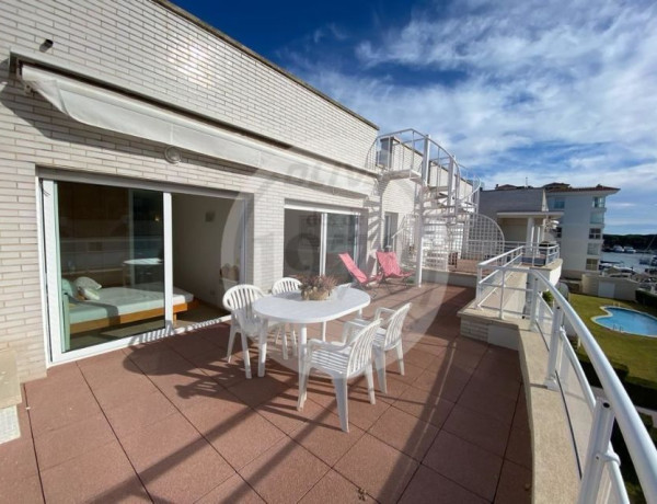 Piso en venta en Avenida Catalans Universals, Castell-Platja d'Aro photo 1
