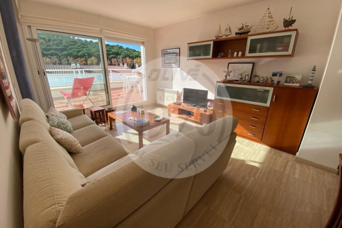 Sale of apartment in Avenida Catalans Universals, Castell-Platja d'Aro
 photo 5