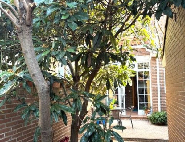 Chalet adosado en venta en Fuentebella-San Felix-El Leguario , Parla thumbnail 2