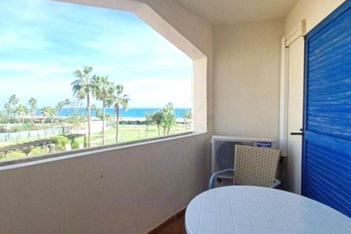 Sale of apartment in San Luis de Sabinillas, Manilva
photo 2
