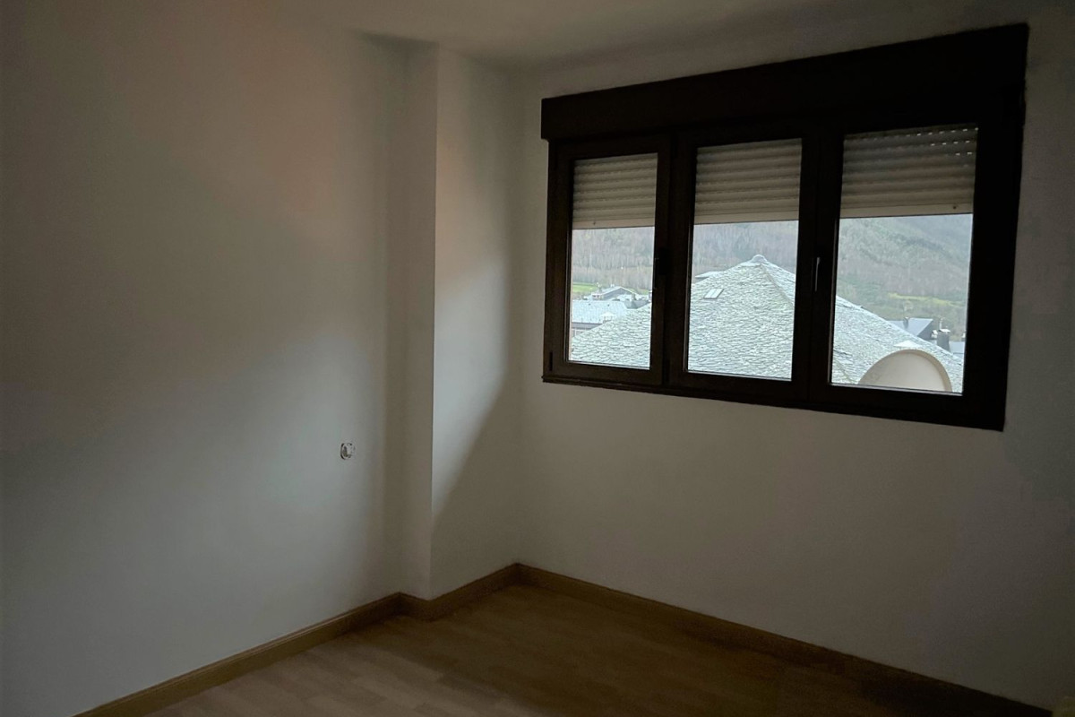 Piso en venta en Pandietsa, Villablino
 photo 4