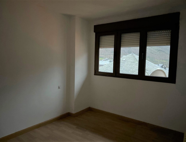 Piso en venta en , Villablino photo 4