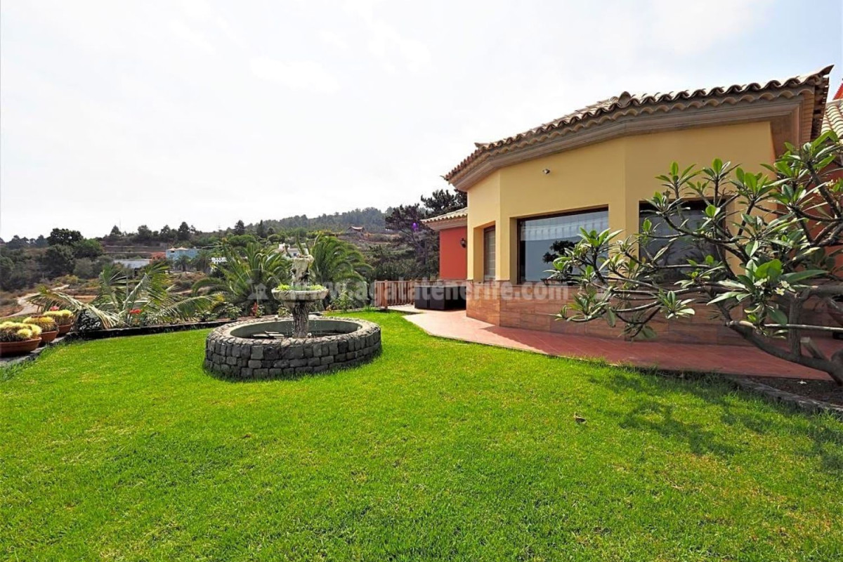 Sale of independent chalet in Buen Paso-La Mancha, Icod de los Vinos
photo 2