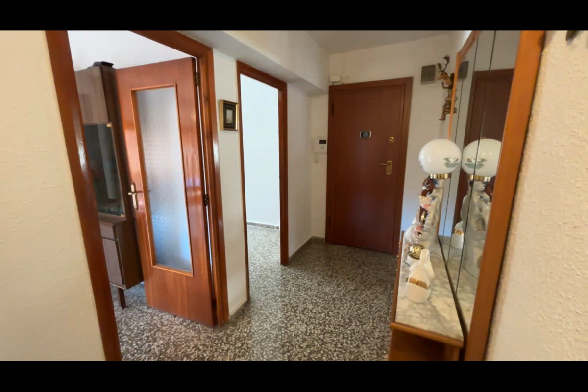 Venta de piso en El Castell, Burjassot
 photo 2