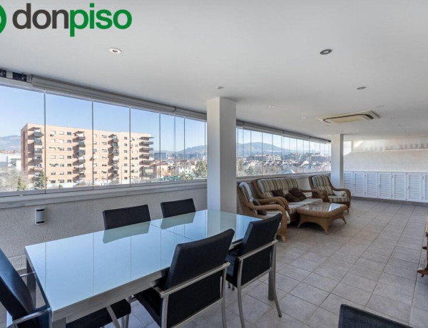 Duplex en venta en Calle Gloria Mas, Granada thumbnail 2